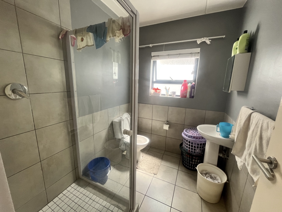 To Let 2 Bedroom Property for Rent in Parklands Western Cape